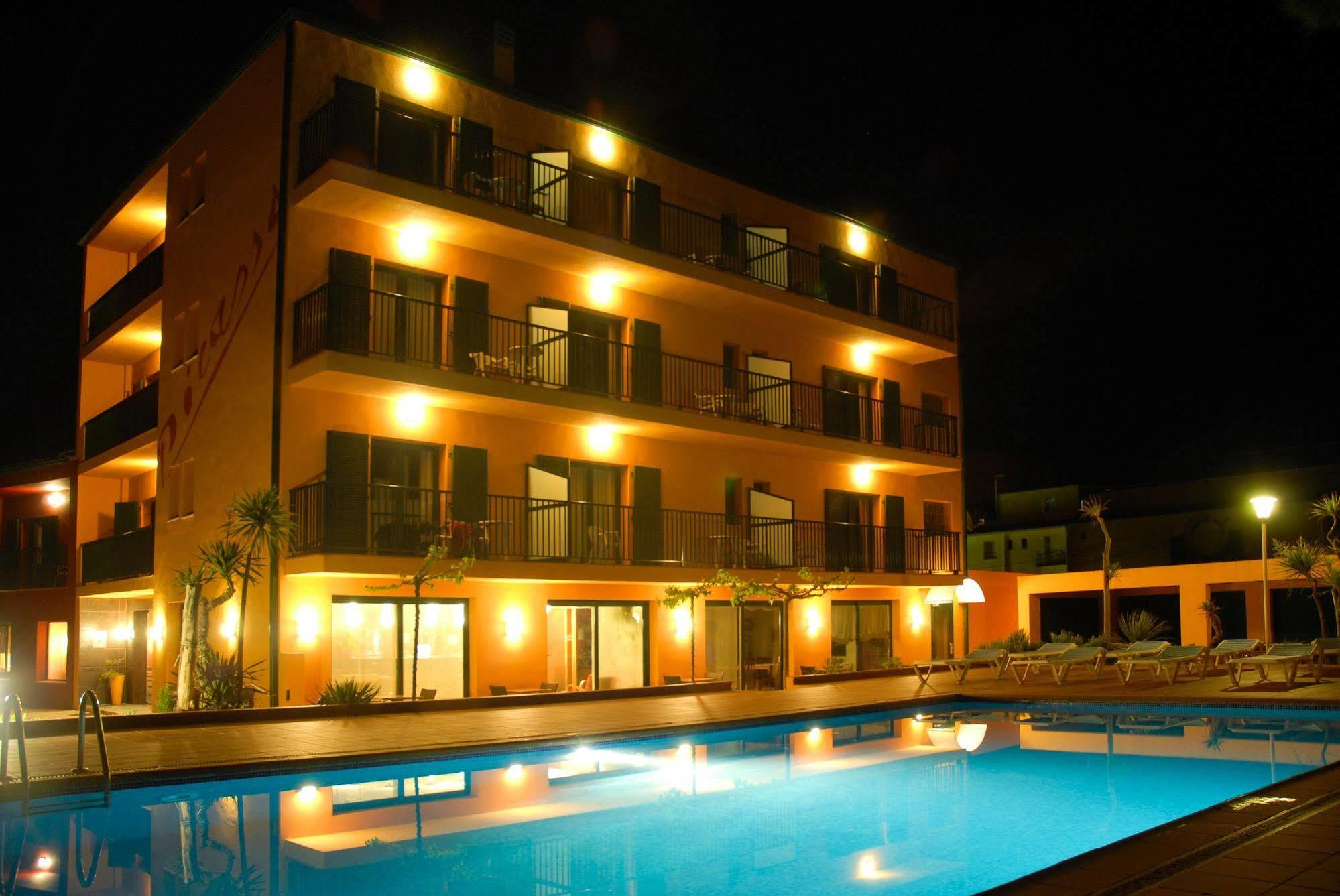 Hotel Picasso Torroella de Montgrí Exterior foto